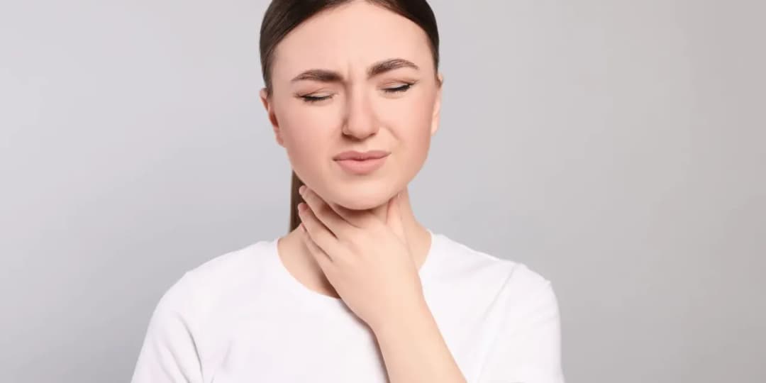 Objawy alergii ból gardła – jak je rozpoznać i złagodzić dolegliwości